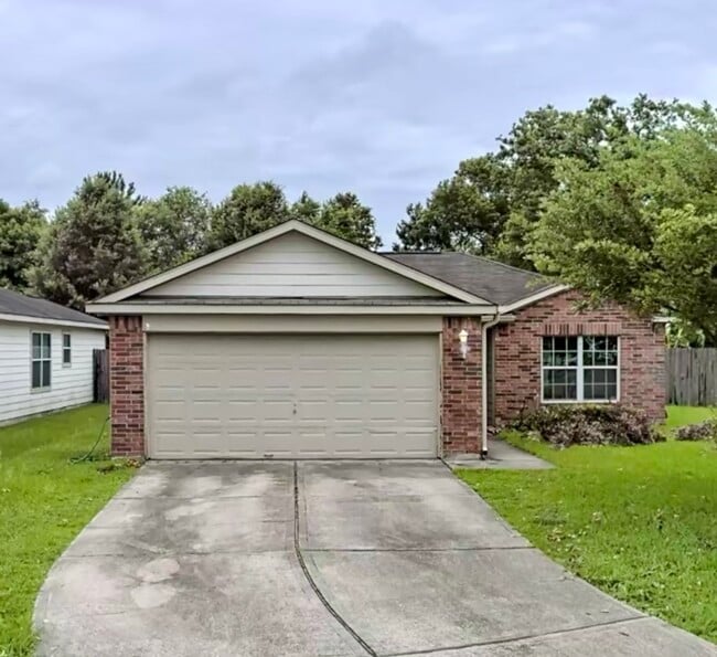 Building Photo - 4906 Comal River Loop