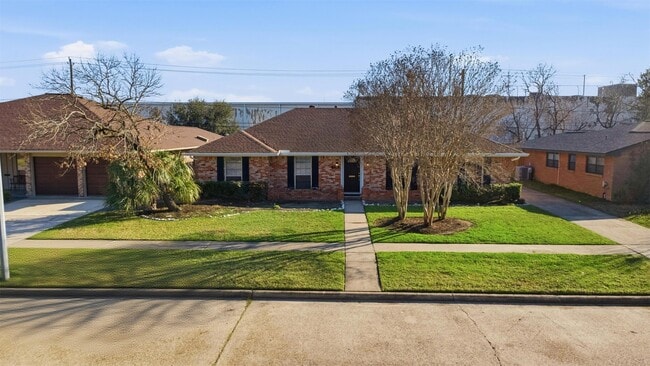 Photo - 2310 Droxford Dr