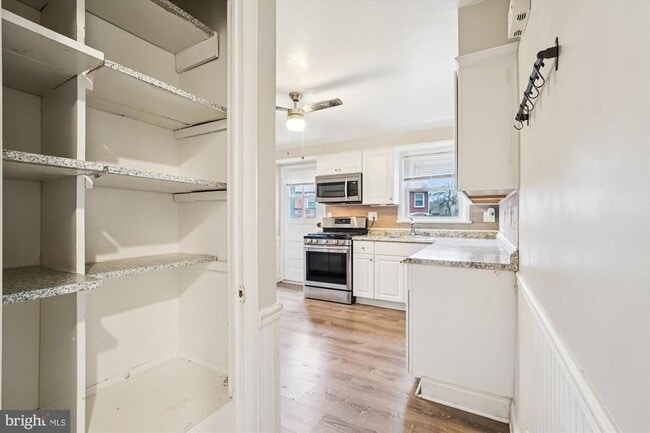 Photo - 10502 Glenhaven Dr