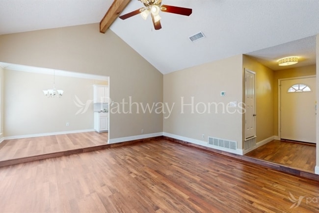 Photo - 16 Atlanta Ct