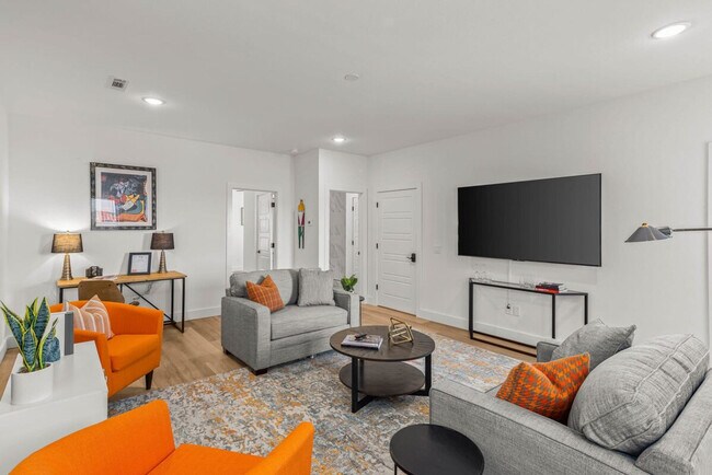 Photo - 2612 SW Livingston Square Unit ID1241302P