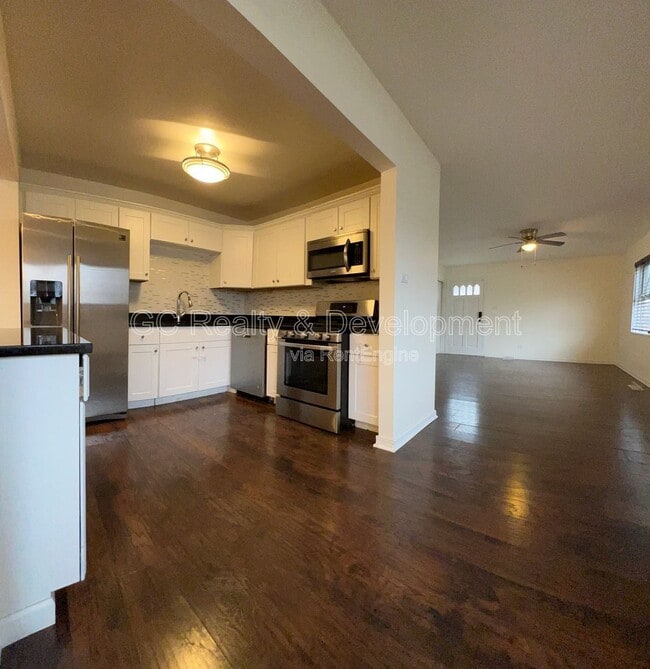 Photo - 565 Kingman Ln