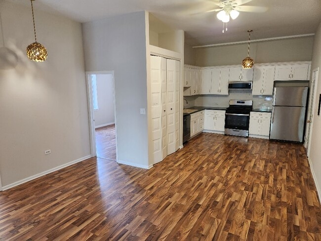 Photo - 903 Main St Apartments Unit 1