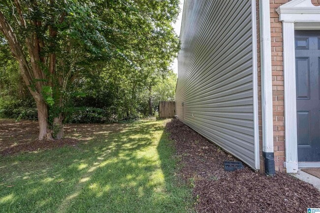 Photo - 1402 Applegate Dr