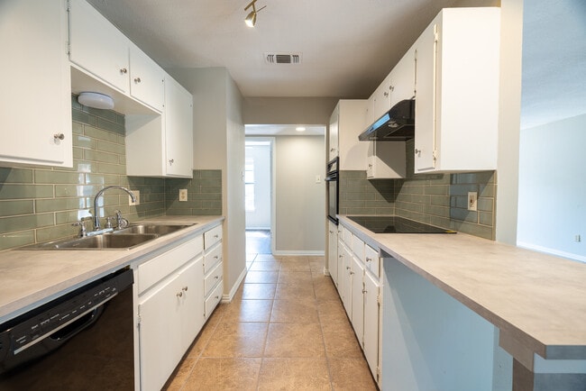 Photo - 1424 W Torrey St