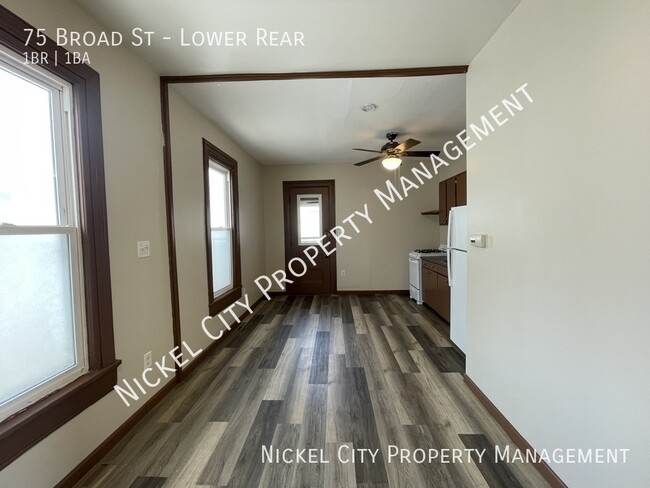 Building Photo - 75 Broad St Unit Lower Rear