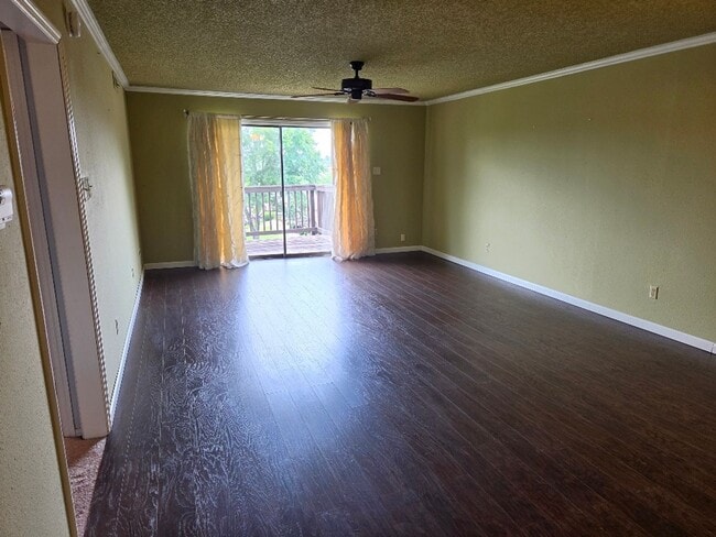 Photo - 210 Carl Dr Unidad B4
