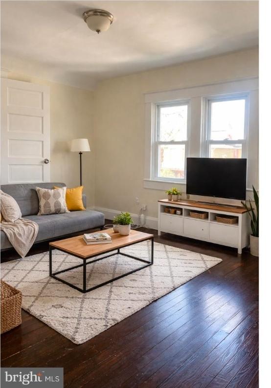 Photo - 3021 Glenmore Ave