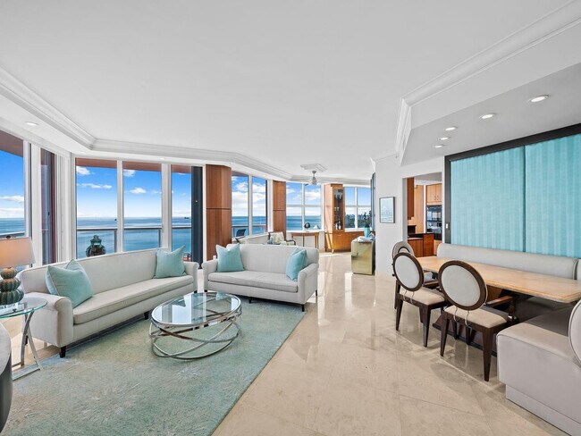 Photo - 2110 N Ocean Blvd Unidad 21B