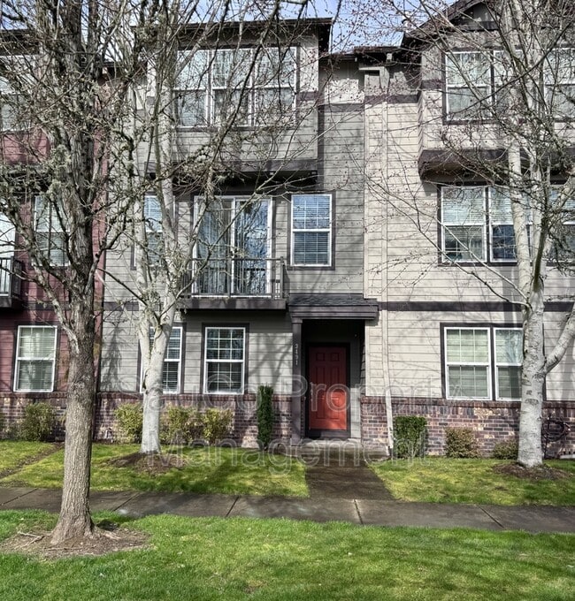 Building Photo - 3491 SE Pepperwood Way