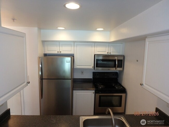18621 Blueberry Ln