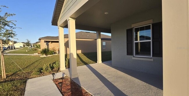 Photo - 452 Hennepin Lp