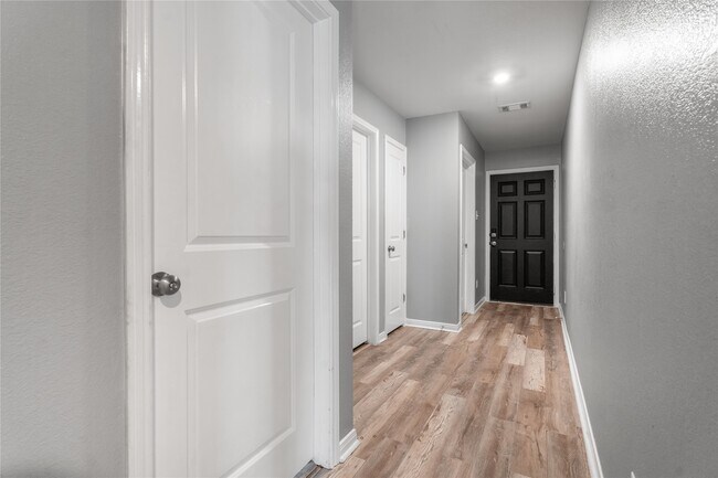 Photo - 15638 Del Norte Dr