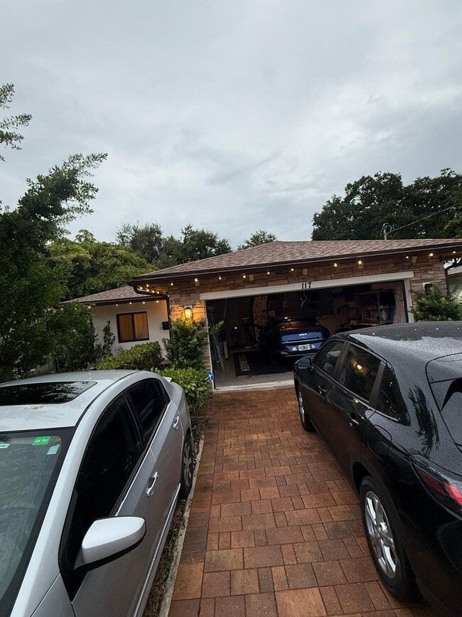 Photo - 117 NW 7th Ave Casa