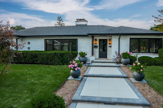 Photo - 6600 N Kenton Ave