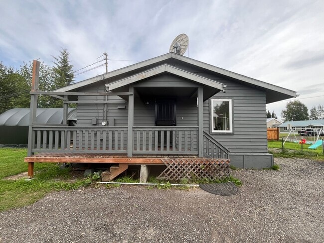 Building Photo - Renovated 4 bedroom home for rent