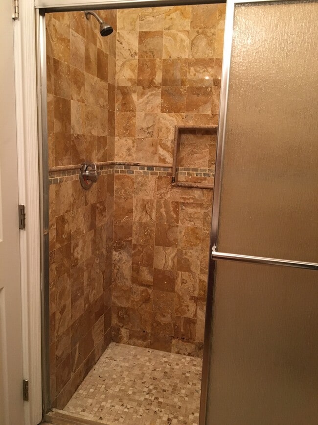 Photo - 28 Leonard St Unidad #2 Rental