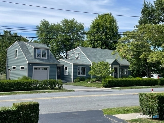 Photo - 402 Riverside Dr