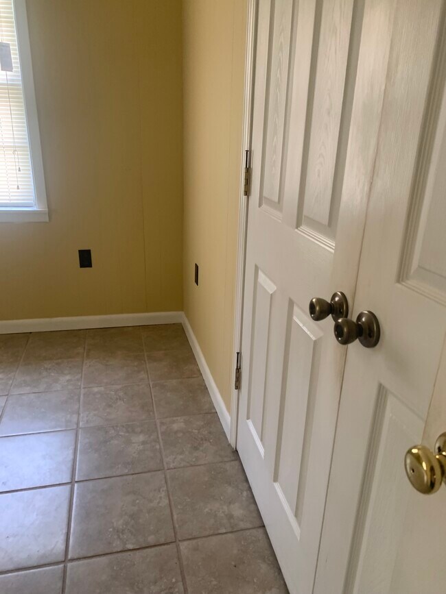 Photo - 216 E Church St Unidad 8