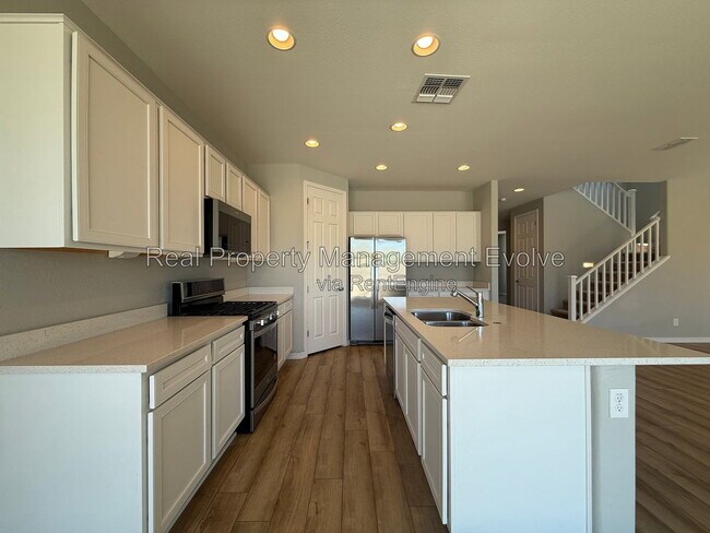 Photo - 5618 N 87th Dr