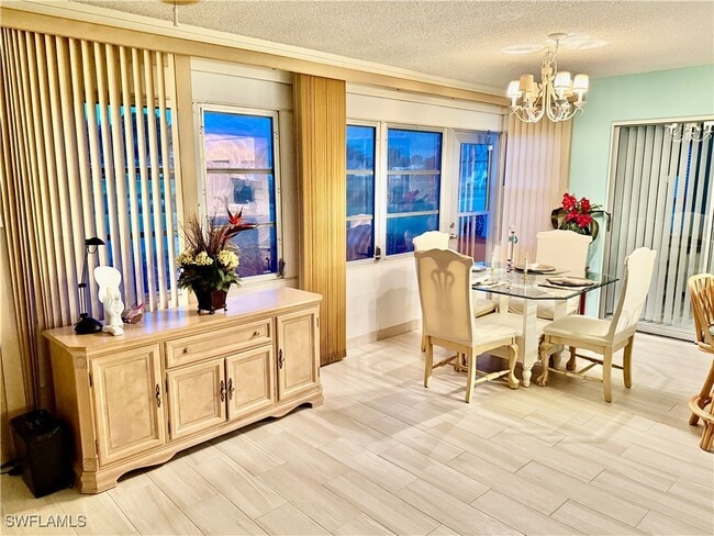 Building Photo - 4187 Lakewood Blvd Unit E13