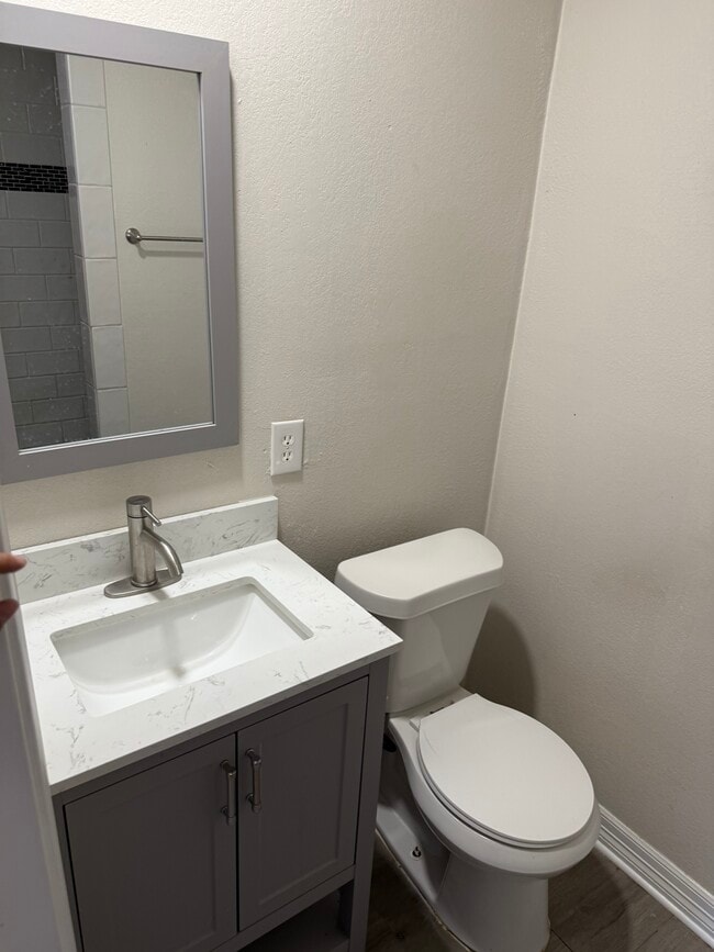 Photo - 436 E Wright Blvd