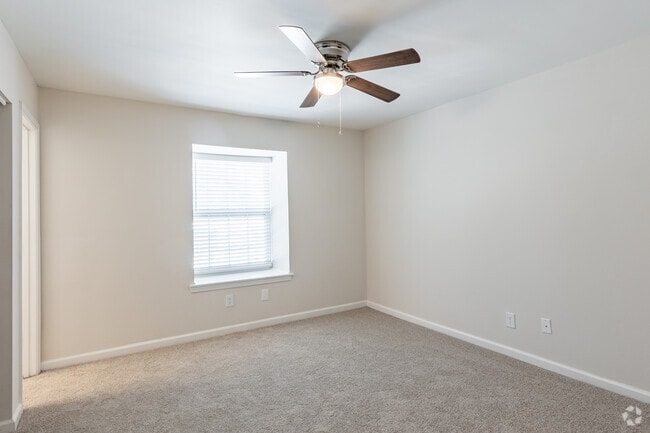 2BR, 2.5BA - 1314SF Primary Bedroom