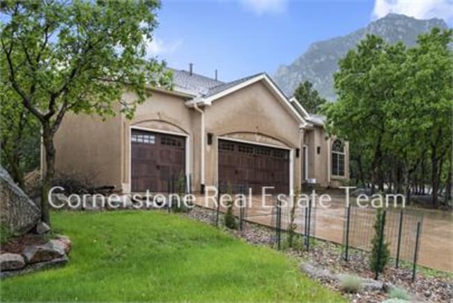 Photo - 355 Paisley Dr