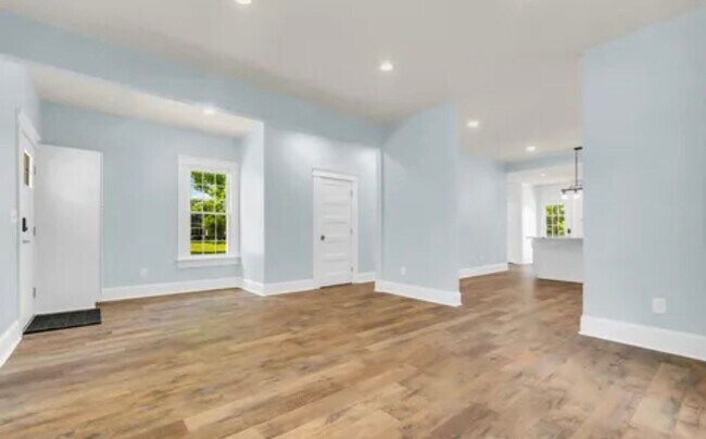 Photo - Gorgeous 3/2 Located 1 Block From Downtown Greenville!