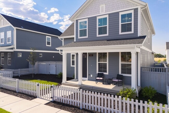 882 Caroline Dr