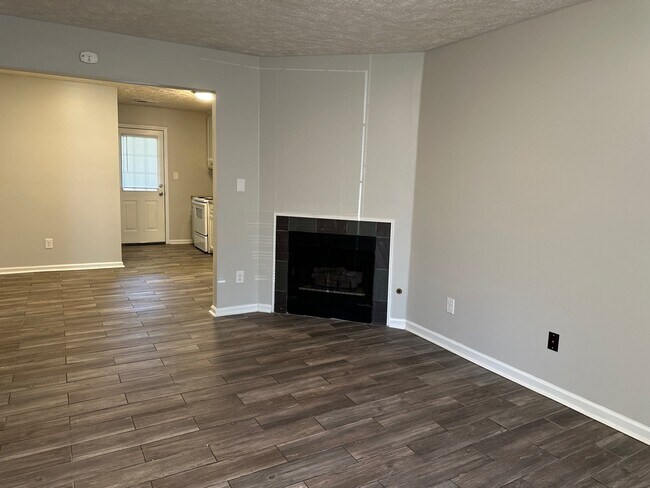 Photo - 642 Old Humboldt Rd Unidad A