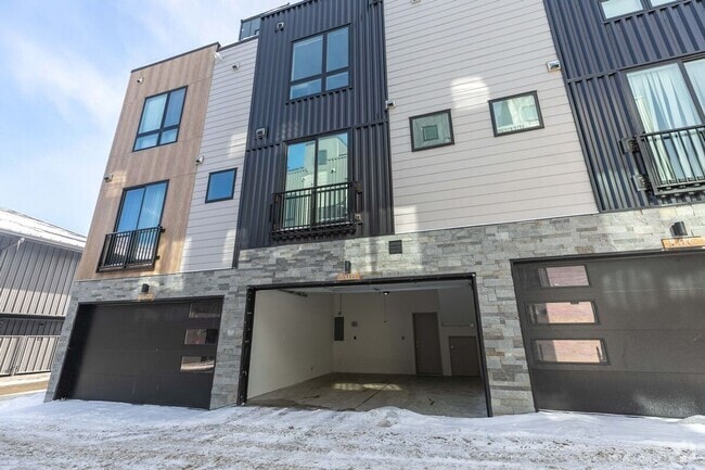 Building Photo - 50 3rd St Rental