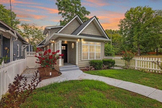 Photo - Charming Renovated 1900s Home with Modern ...