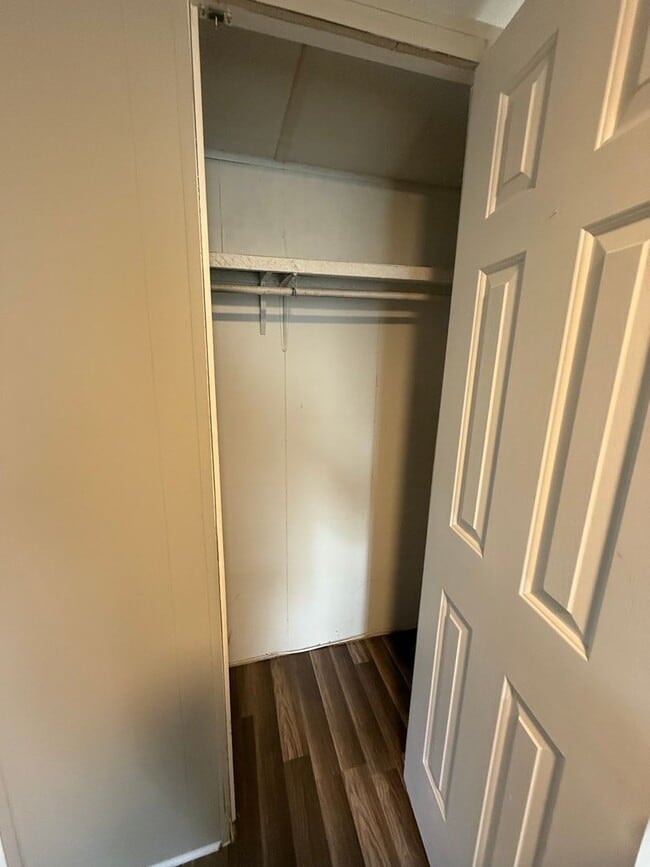 Photo - 16584 Lakeway Cir