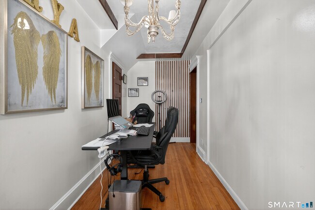 Photo - 361 Ridgefield Ave Unit 1