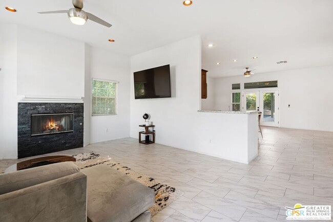 Photo - 33411 Shifting Sands Trail