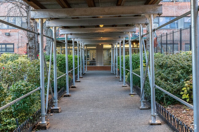 Photo - River View Towers