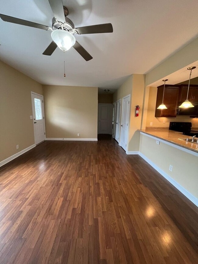 Photo - 434 N Martin Luther King Blvd Unit 101