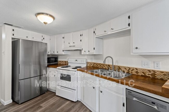 Photo - 1713 Cinnamon Path Unit B