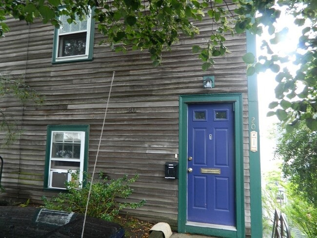 Building Photo - 20 Mechanic St Unit 1