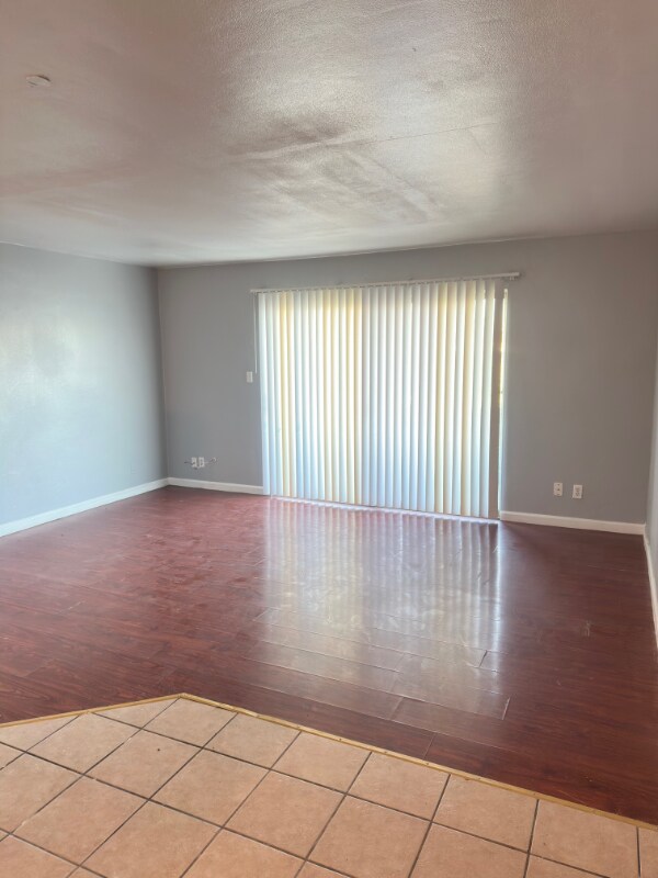 1025 N Madison St Unidad 1025 N. Madison St.