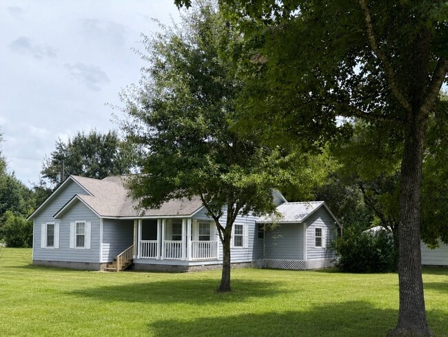 Building Photo - 312 County Rd 2273