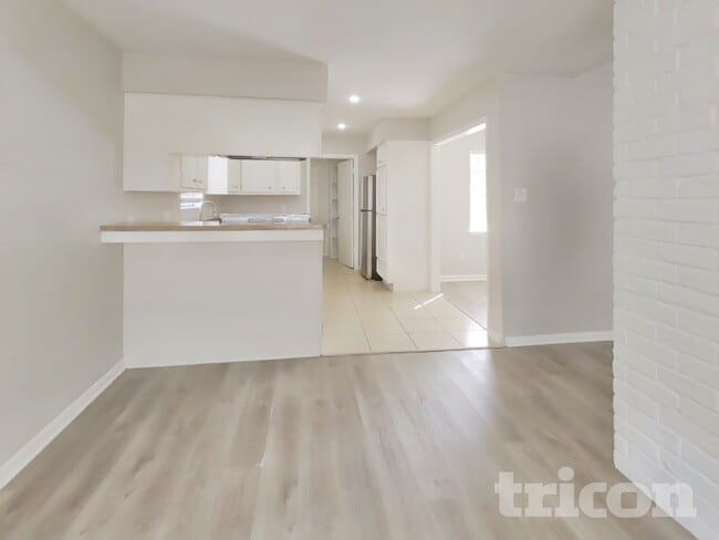 Photo - 14218 Overbrook Ln