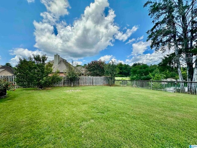 Building Photo - 277 Creekside Ln