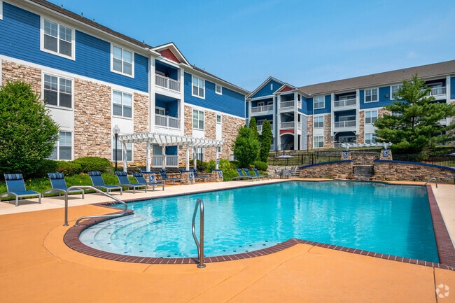 Building Photo - Somerset at Deerfield Rental