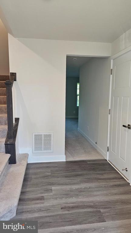 Building Photo - 2055 Rivers Dr
