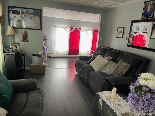 Photo - 2754 Homan Pl