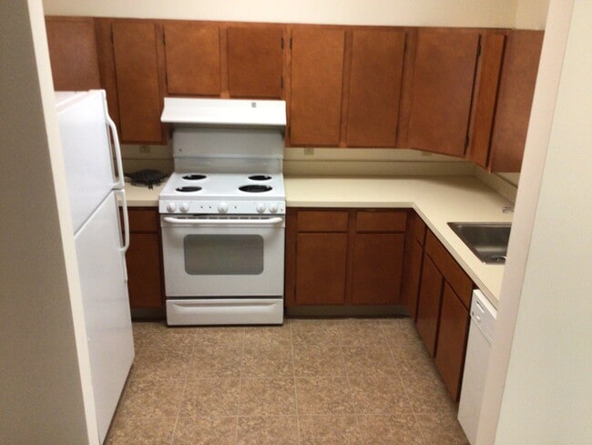 Photo - Carmen Romano Apartments