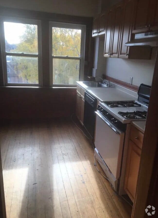 Building Photo - 2020 Massachusetts Ave Unit 6 Rental