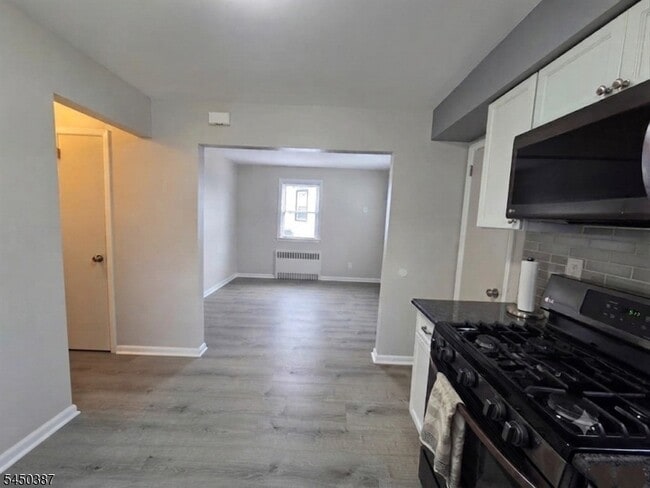 Photo - 166 Carmita Ave